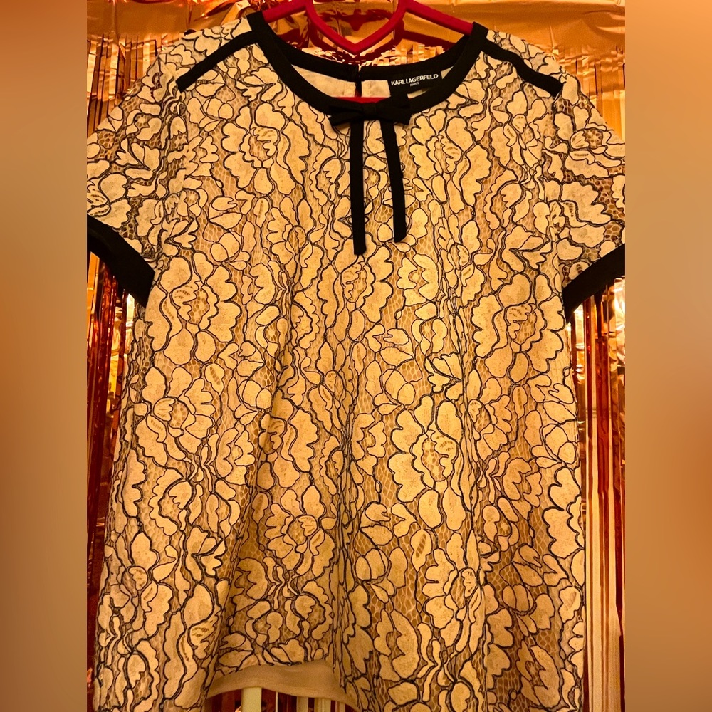 NWOT Karl Lagerfeld Paris women’s top size 14